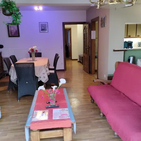 Apartament 2-slaapkamer Appartement, 90m2, Met Zeezicht, Prive Parking In Optie