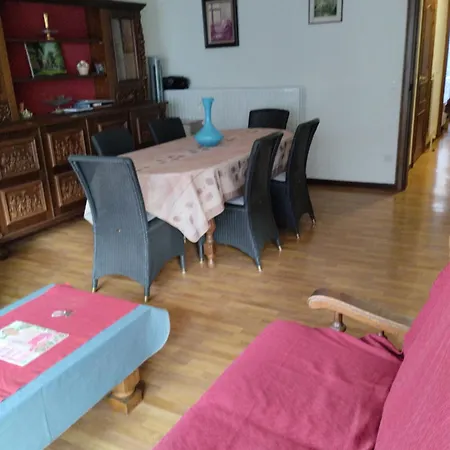 2-slaapkamer Appartement, 90m2, Met Zeezicht, Prive Parking In Optie * Blankenberge