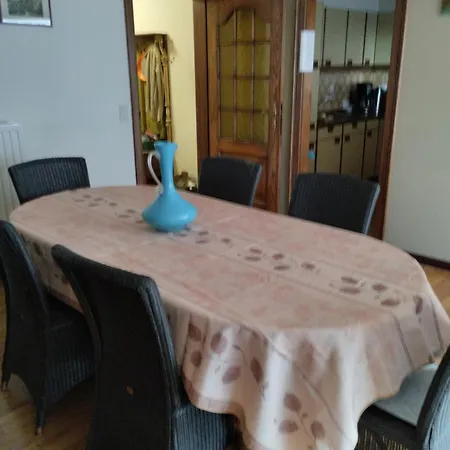 Apartament 2-slaapkamer Appartement, 90m2, Met Zeezicht, Prive Parking In Optie *