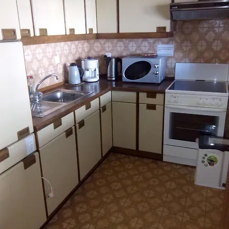2-slaapkamer Appartement, 90m2, Met Zeezicht, Prive Parking In Optie Apartment