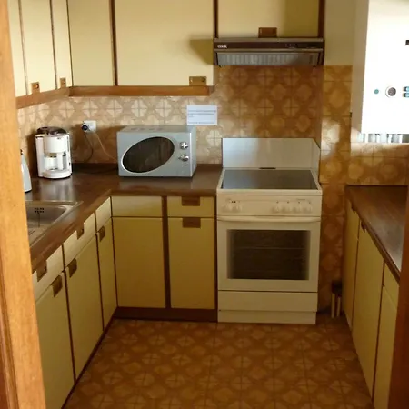 2-slaapkamer Appartement, 90m2, Met Zeezicht, Prive Parking In Optie Apartament *